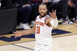 尼克·杨：大城市打球压力很大有的人顶不住 而布伦森有十足胆量