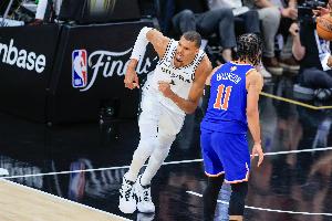 NBA彩经：扳回一城 马刺客场拿下尼克斯